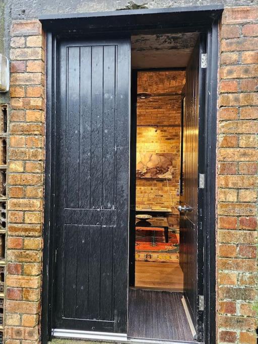 ノース・クイーンズフェリー The Armoury: Stylish Ww1 Bunkerヴィラ エクステリア 写真