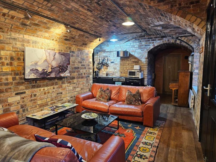 ノース・クイーンズフェリー The Armoury: Stylish Ww1 Bunkerヴィラ エクステリア 写真